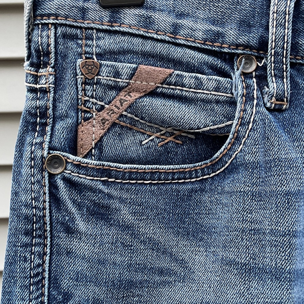 Ariat M7 Men’s Denim Jeans Slim fit Straight leg. Size 29/32. Preowned - Picture 4 of 14